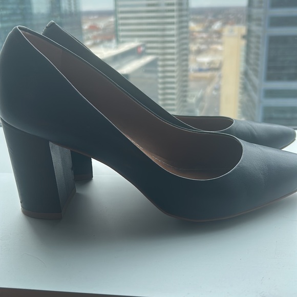 L’intervalle navy blue heels - Picture 5 of 5
